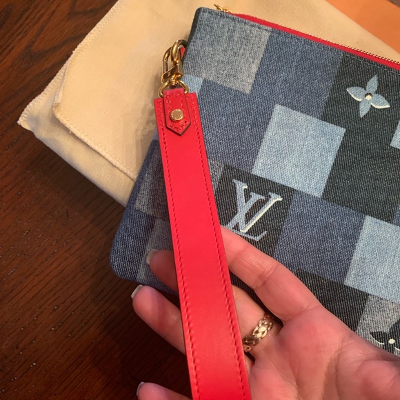 Louis Vuitton Monogram Patchwork Denim City Pouch - Picture 16 of 16